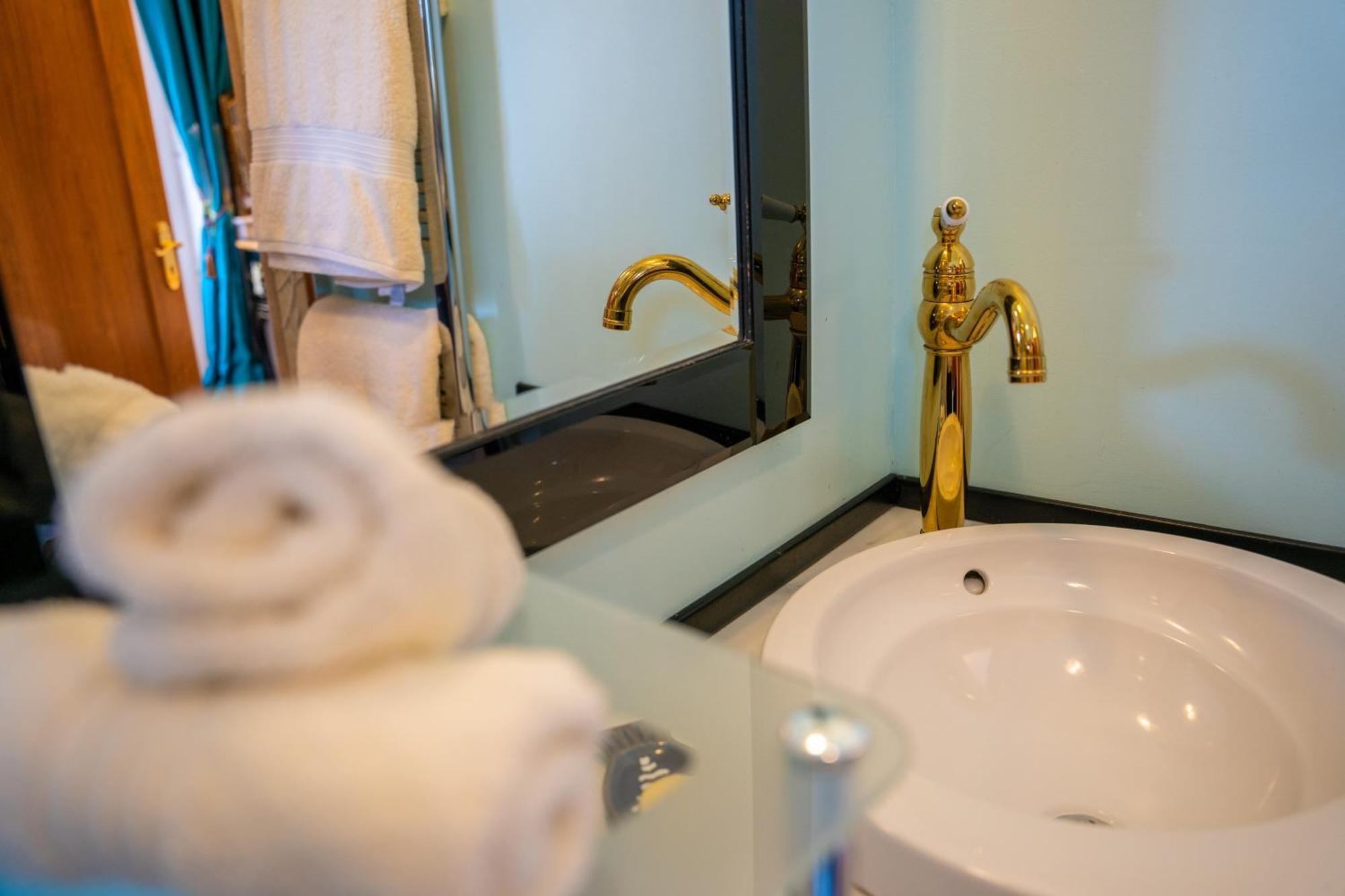 Ferndale Luxury Boutique Bed & Breakfast Keel Kültér fotó